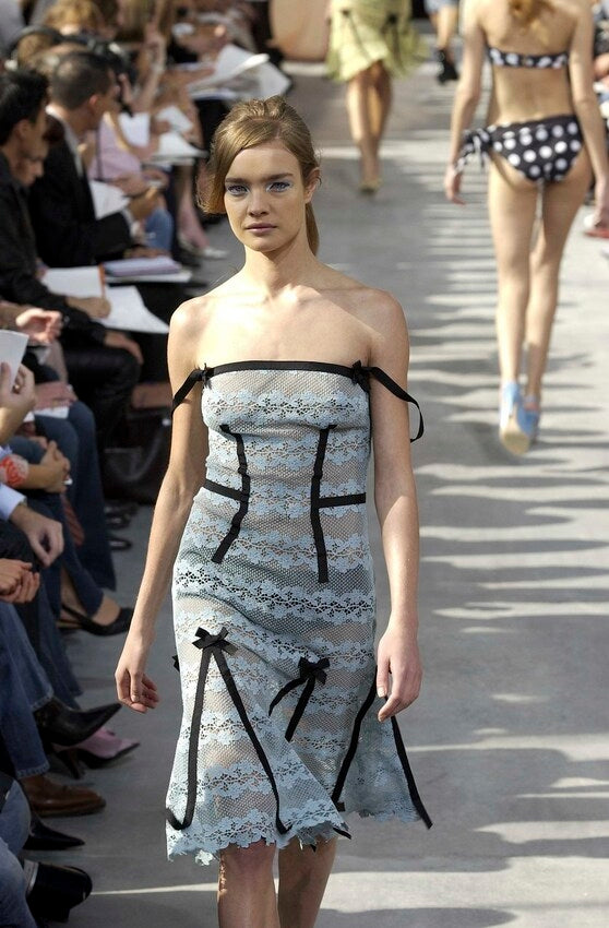 Louis Vuitton SS 2003 Lace Dress with Bows – Anteactus