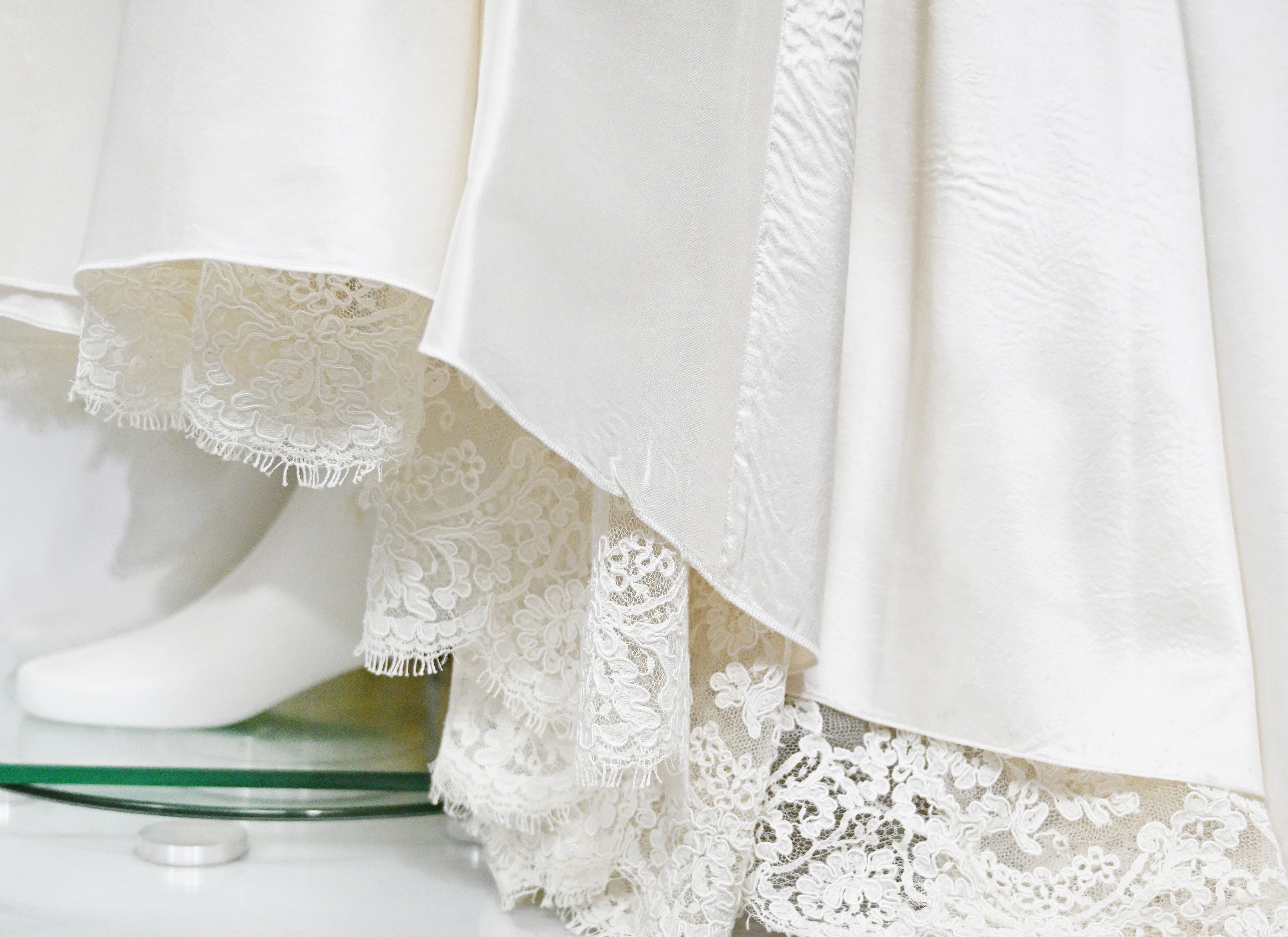 Valentino Sposa Silk Wedding Dress & Cathedral Lace Veil