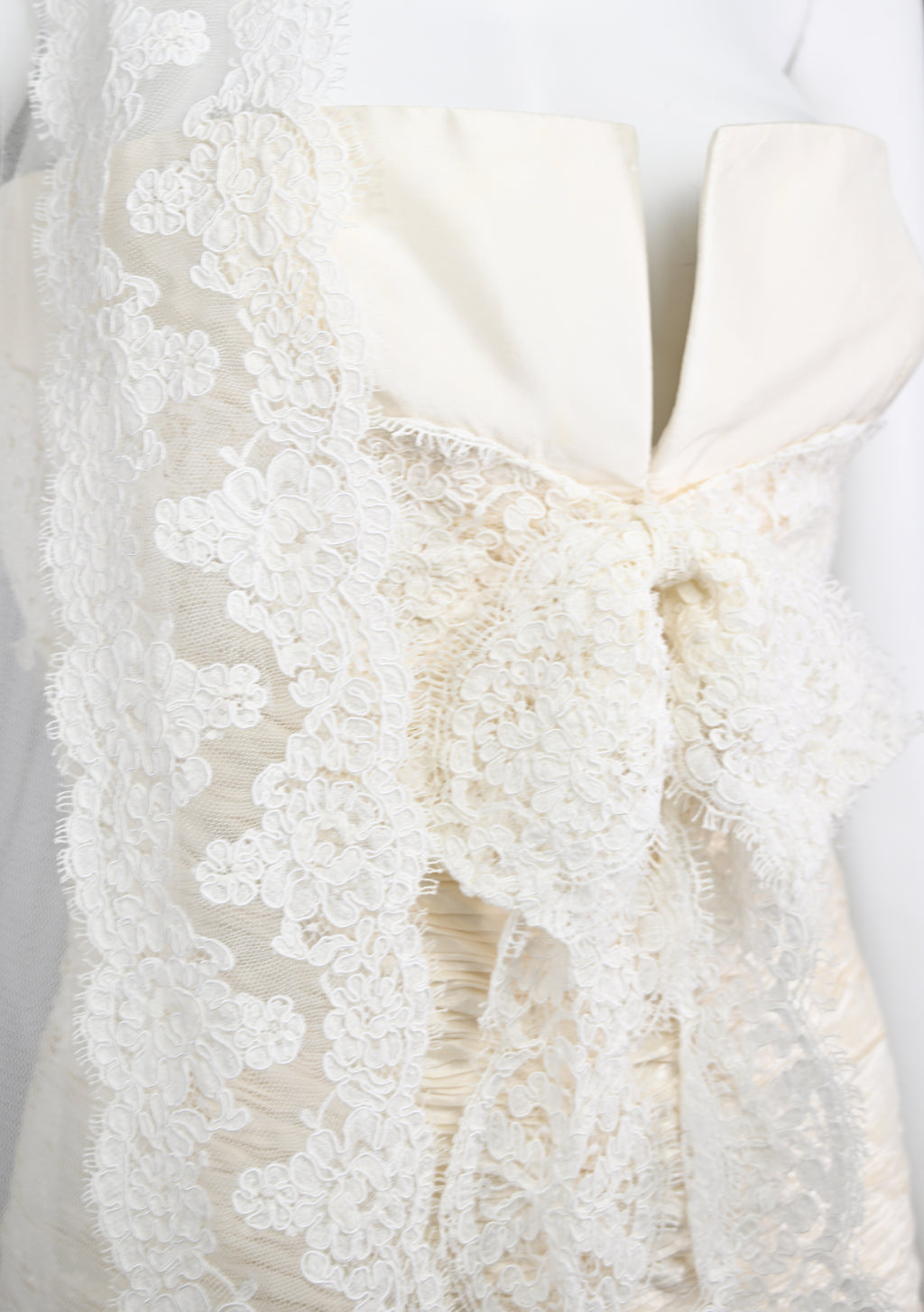 Valentino Sposa Silk Wedding Dress & Cathedral Lace Veil