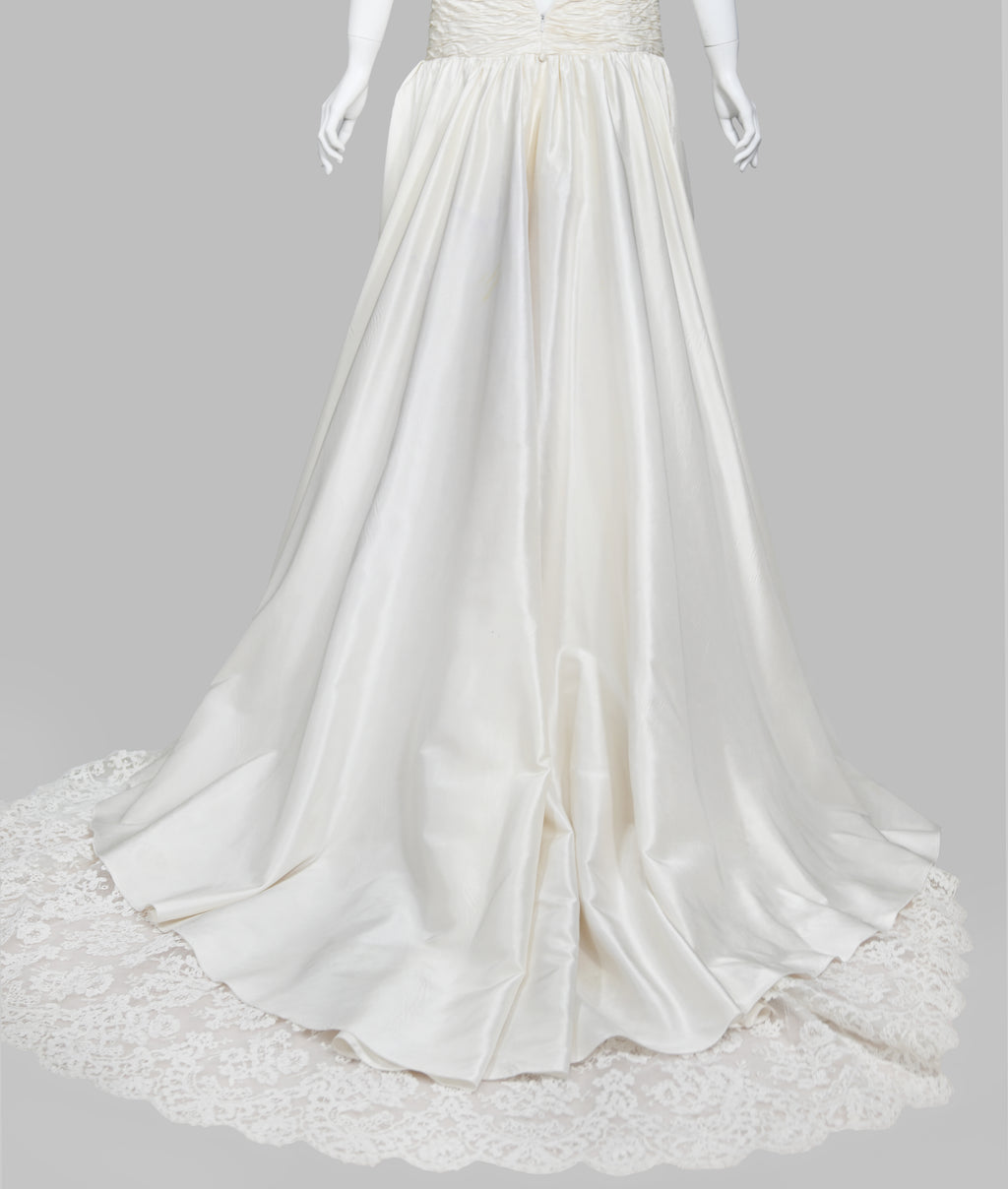 Valentino Sposa Silk Wedding Dress & Cathedral Lace Veil