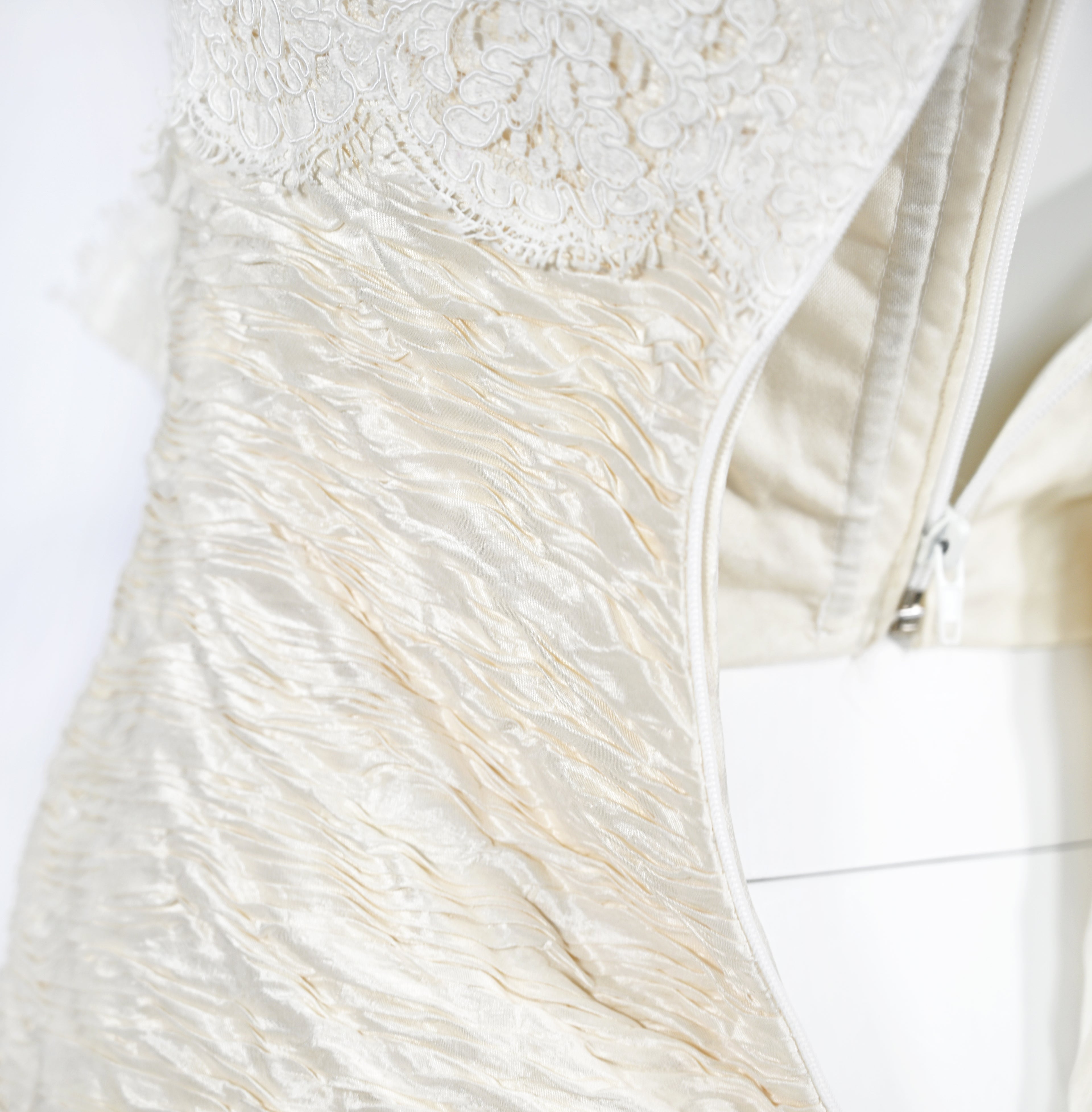Valentino Sposa Silk Wedding Dress & Cathedral Lace Veil