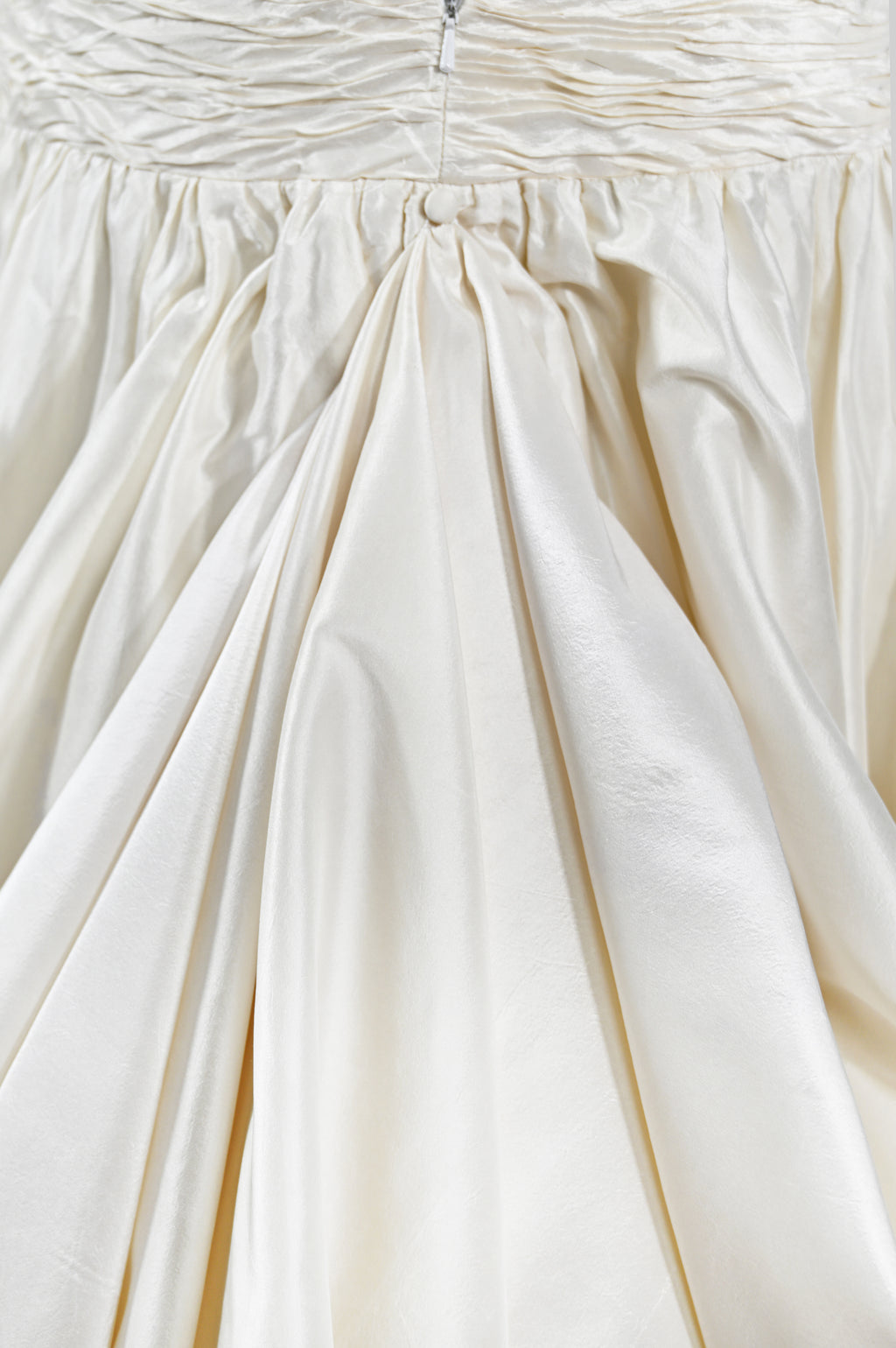 Valentino Sposa Silk Wedding Dress & Cathedral Lace Veil