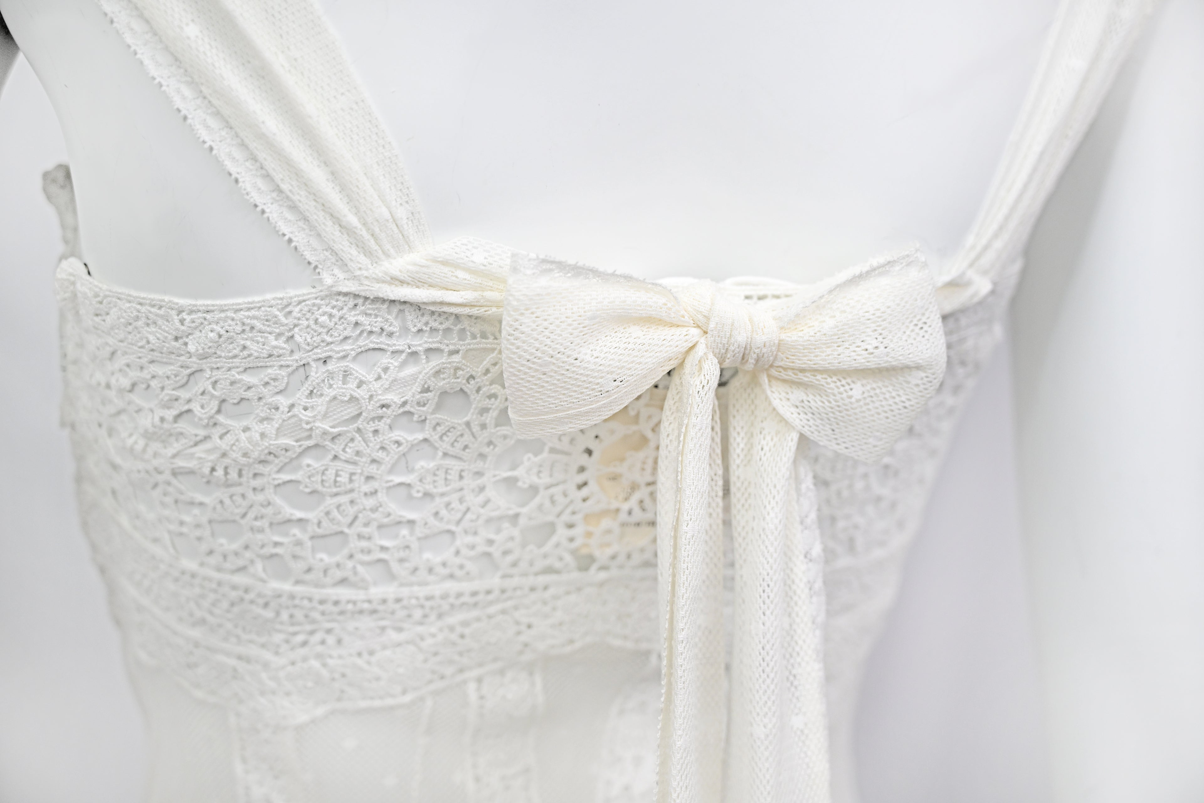 D&G 2006 Lace Top with Long Ribbons