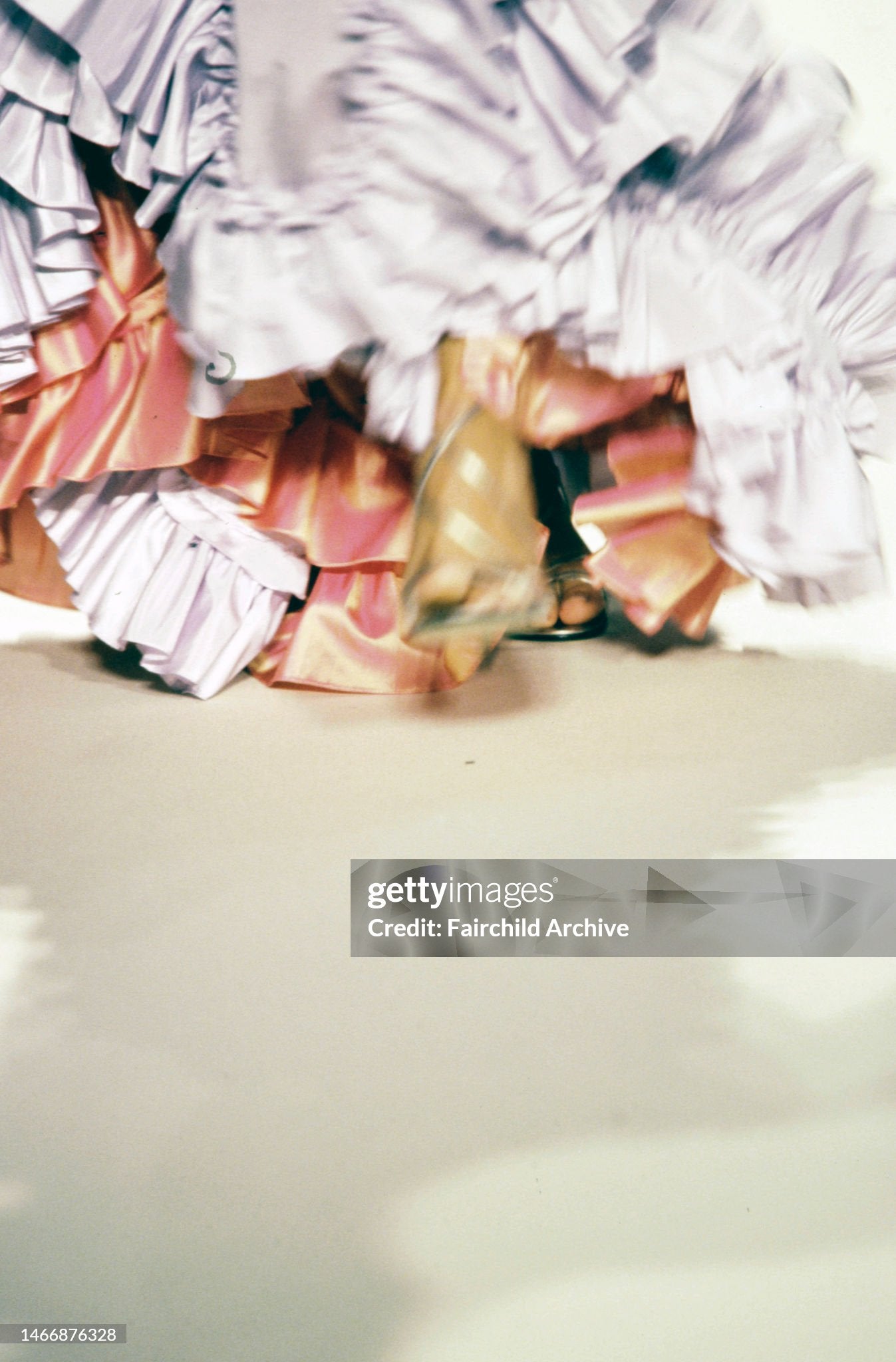 Oscar de la Renta SS 2003 Taffeta Ruffle Skirt