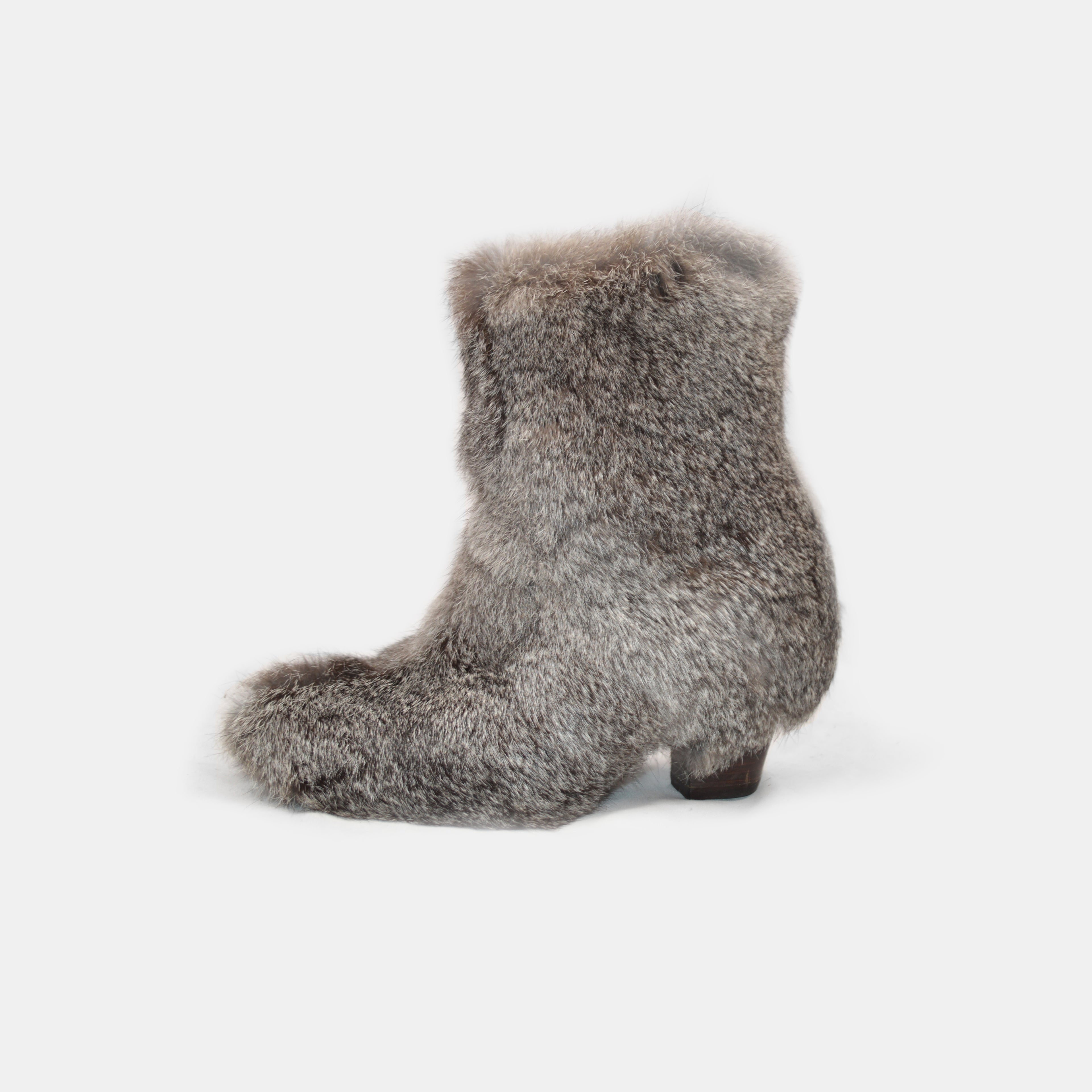 A.F. VANDEVORST AW 2006 FUR BOOTS